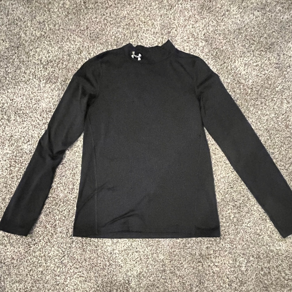 Under Armour Black coldgear long sleeve Top (Youth L)
